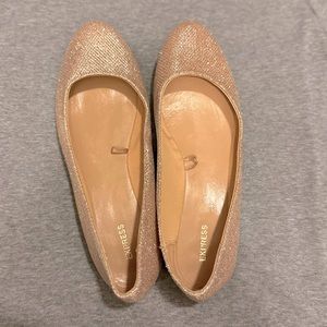 EUC Express Flats Size 7.5